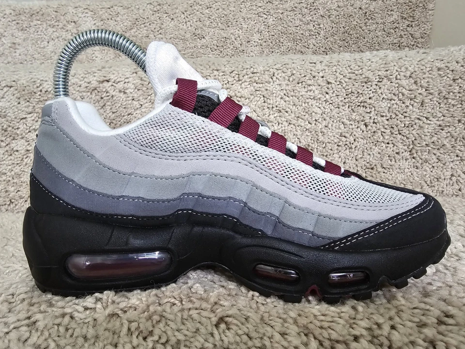 Nike Air Max 95 Running Shoes Dark Beetroot Pearl Grey DQ9001-001 Sz 4 RARE - Image 3 of 4
