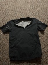  75 adidas men  s Short Sleeve Provisional Rain 1/4 Zip Golf Jacket Small Black
