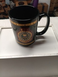 FBI Department Of Justice HERALDRY PORCELAIN COFFEE MUG Navy Gold NEW