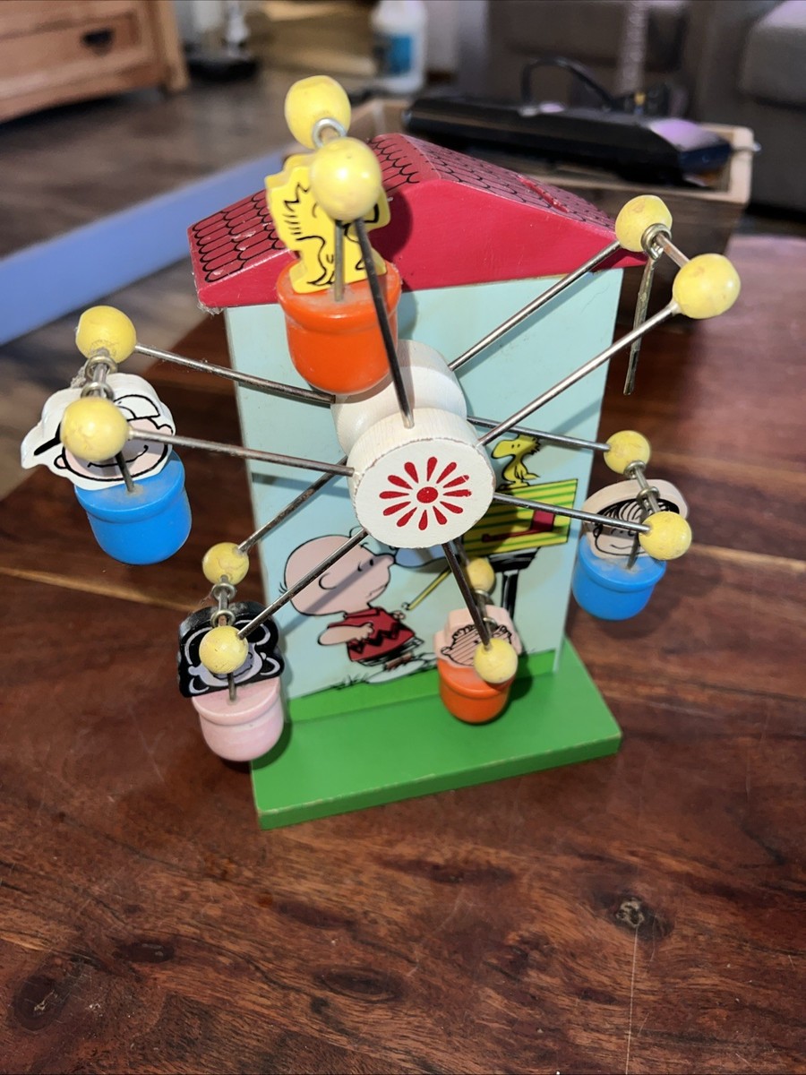 1972 Peanuts Ferris Wheel Toy Japan Charlie Brown United Feature