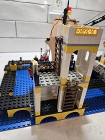 LEGO Pirates: Imperial Trading Post (6277) 100% COMPLETE with Instructions!