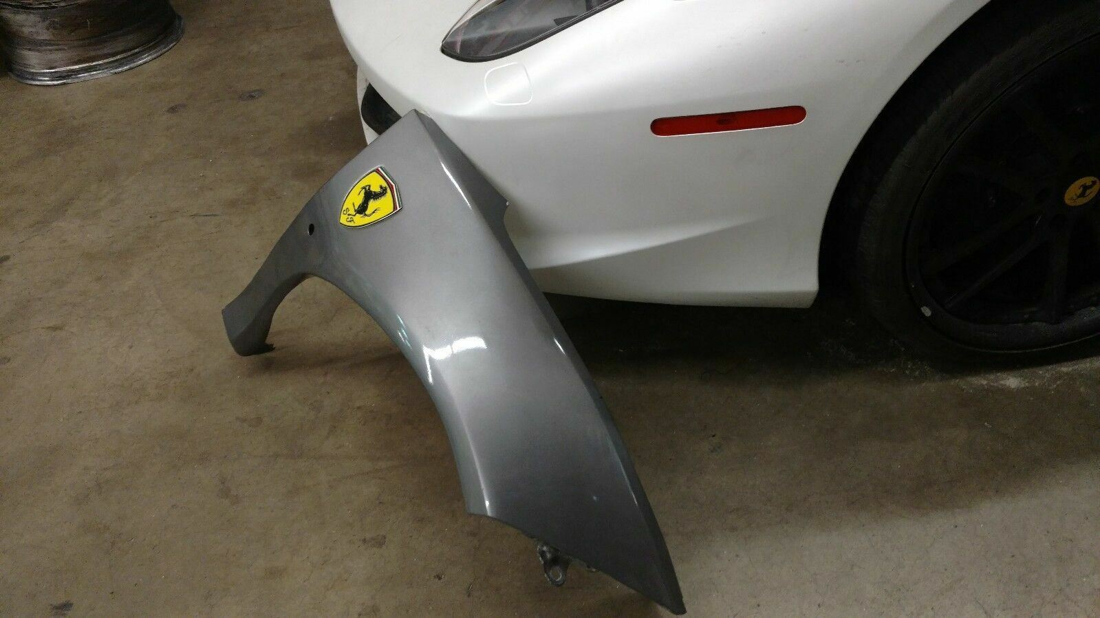 FERRARI 458 ITALIA FRONT RIGHT PASSENGER SIDE FENDER 