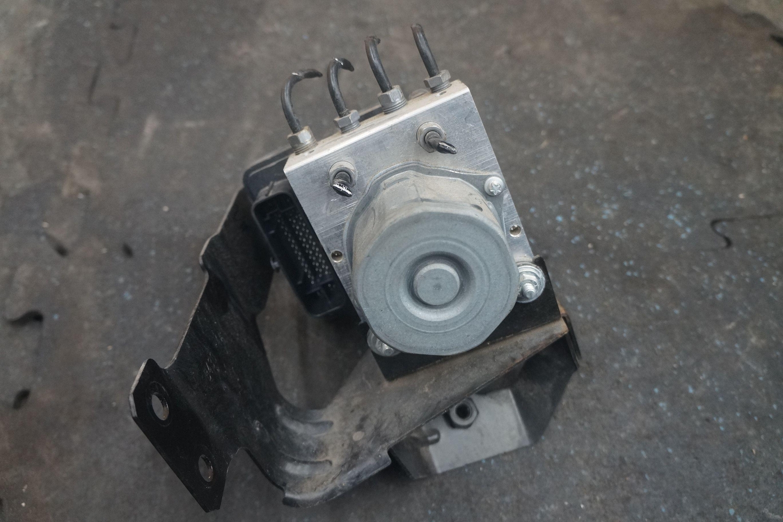 Anti Lock Brake Abs Pump Module 670008166 673003709 Maserati Ghibli 2014