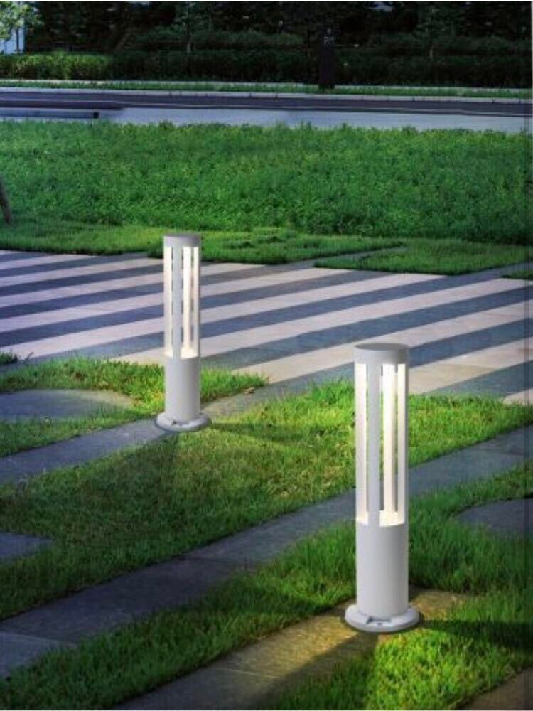 Lampione Outdoor ES28BN Bianco - Luce Naturale per Notti in Giardino
