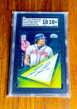Ronald Acuna Jr. 2020 Topps Chrome Black⚾⚾⚾SGC 10 / 10 AUTO⚾⚾Gold Refractor #/50