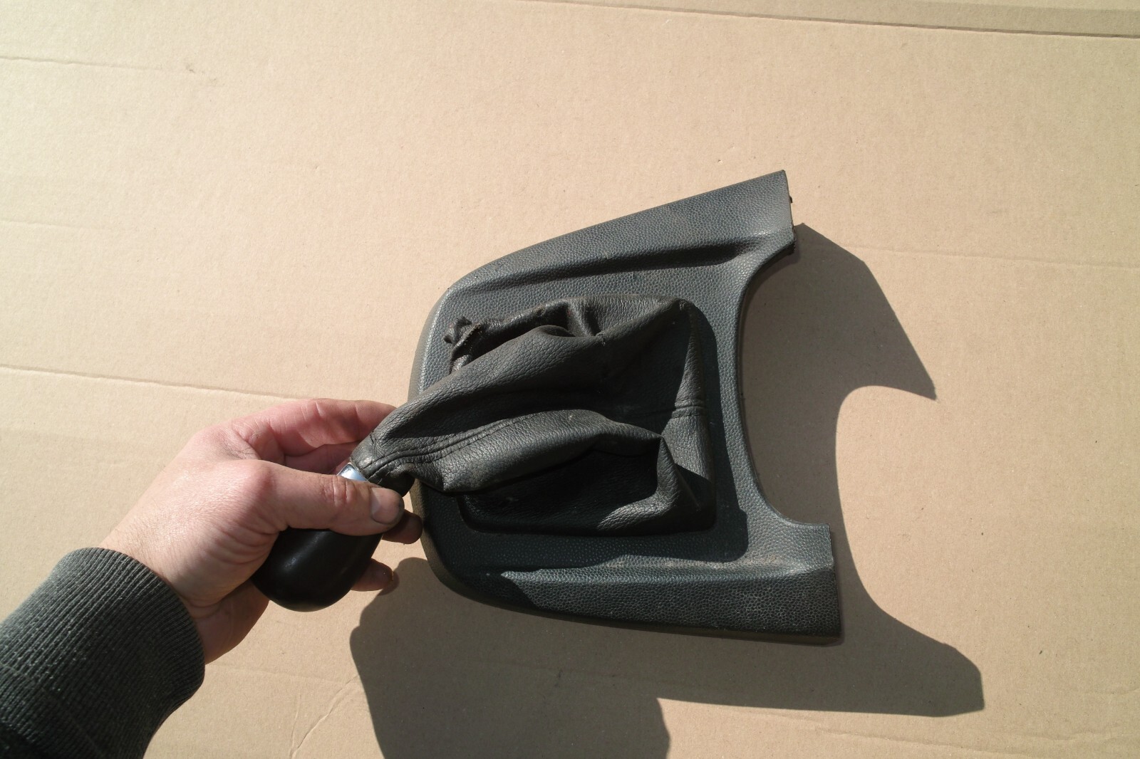 20082012 MK7 FORD FIESTA GEAR LEVER KNOB + GAITER MANUAL 8A61A044H83BF