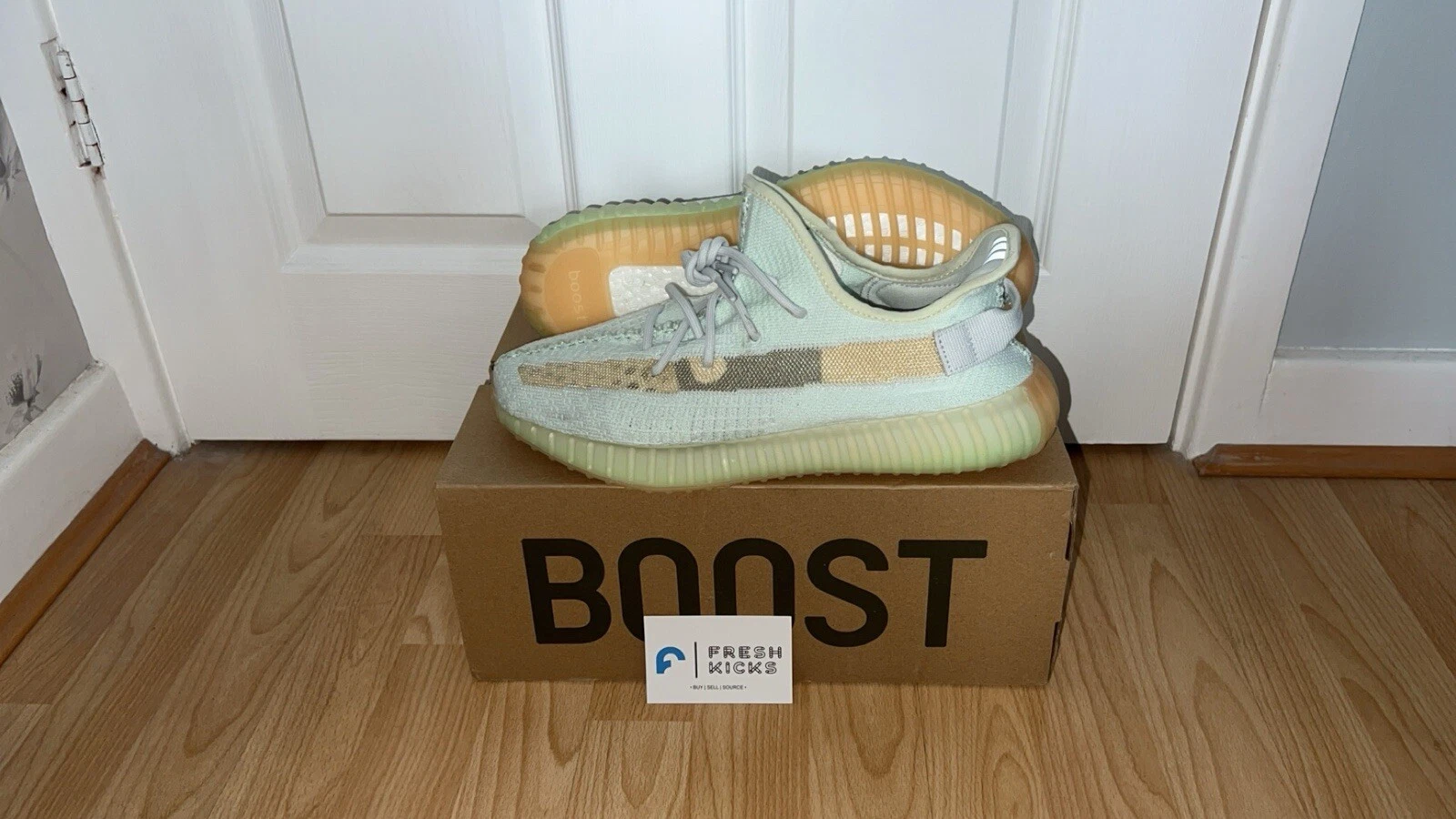 Taglia 10.5 UK Adidas Yeezy Boost 350 V2 Low Hyperspace nuove di zecca