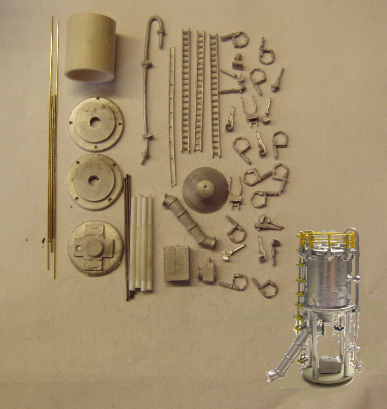 P&D Marsh - Tas De Fûts Peints Pour Train Miniature échelle N (N Gauge) - Référence X41