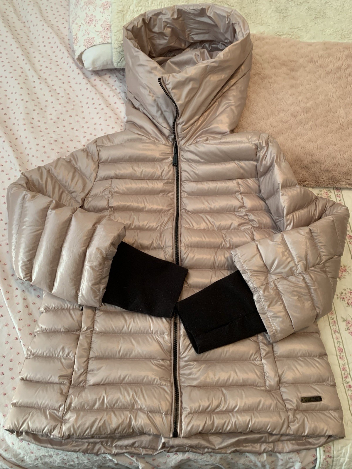Calvin Klein high-performance puffer jacket XS pi… - image 2