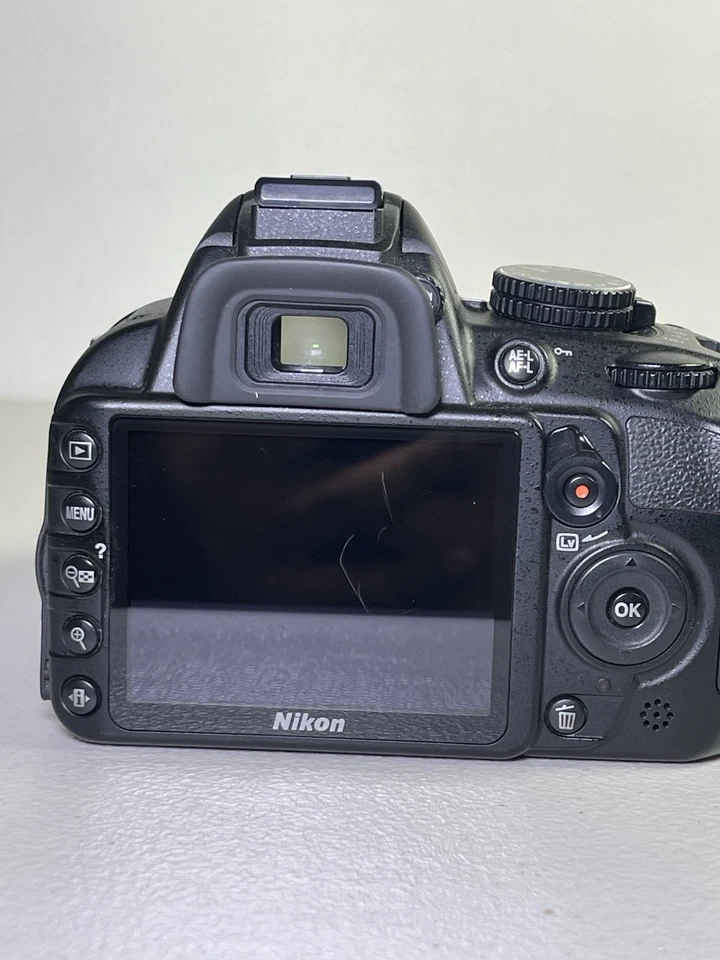 Nikon D3100 14.2MP Digital SLR Camera Black - Image 2 of 4