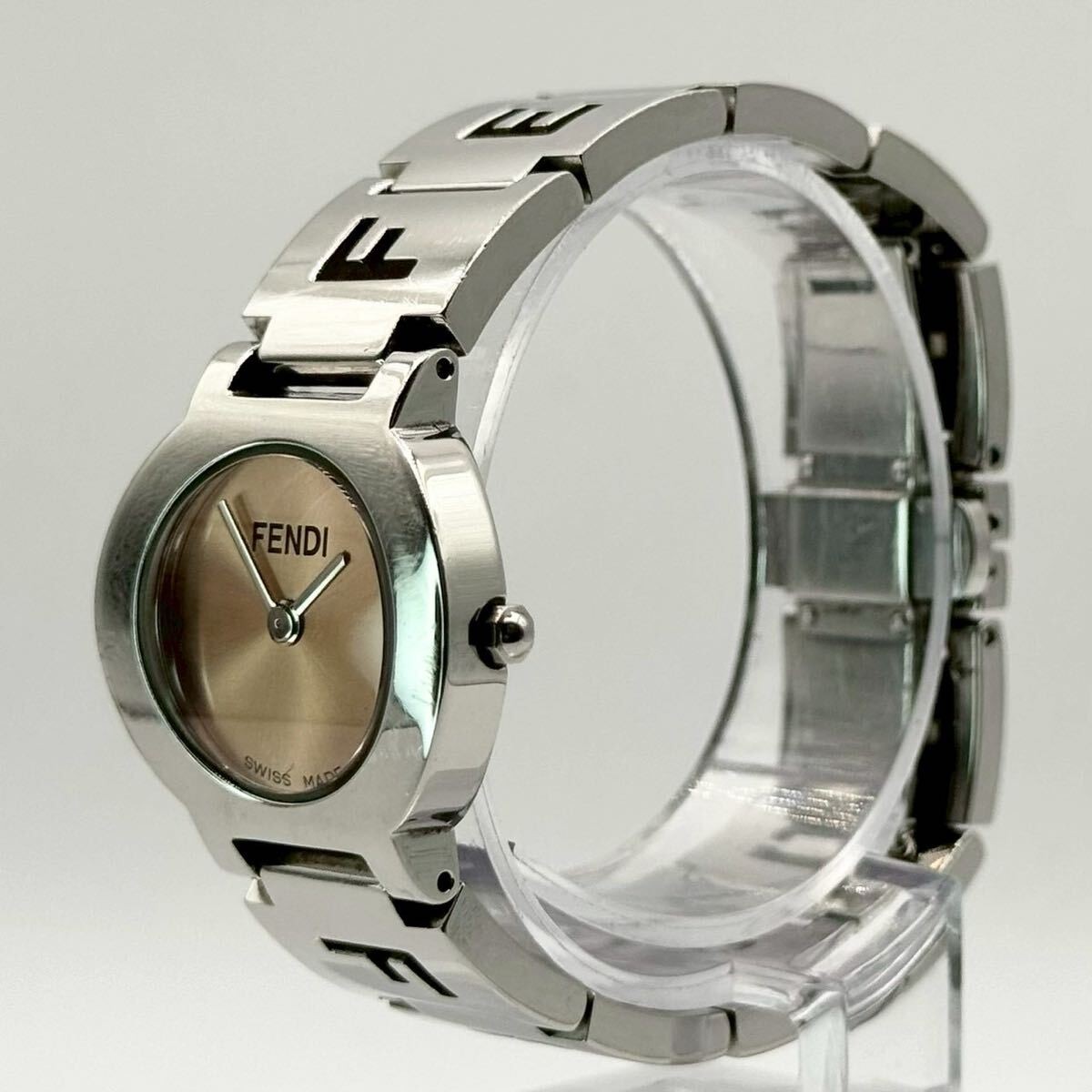 FENDI 3050L Quartz Women's Watch Salmon Pink Dial Sapphire Crystal Steel Bracele thumbnail 4