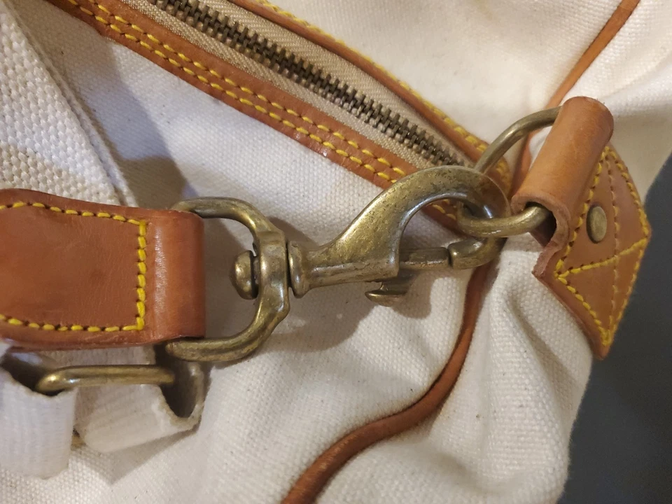 Vintage Polo By Ralph Lauren 1993 Teddy Bear Canvas And Leather  Duffel Bag. - Image 4 of 4