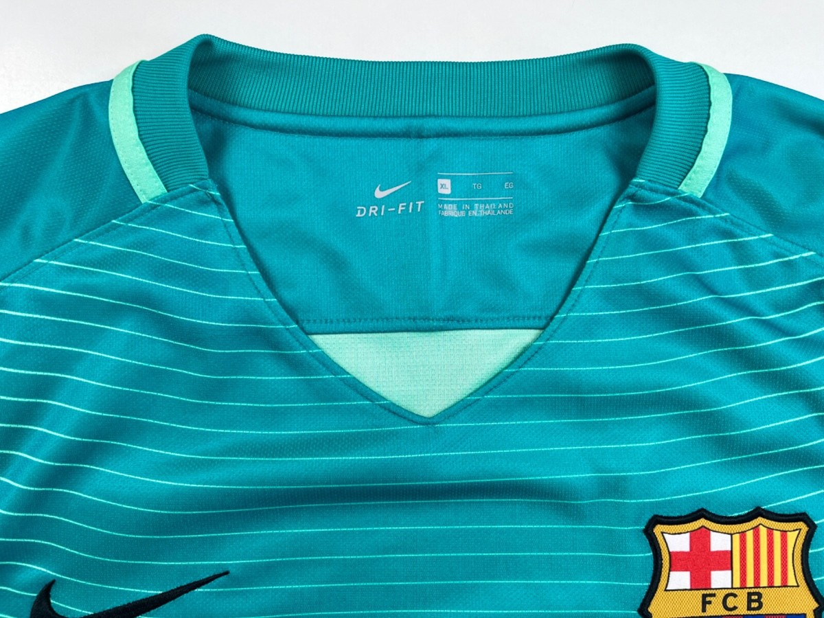 Barcelona FC 2016/17 Nike Third Football Shirt XL Spain Player