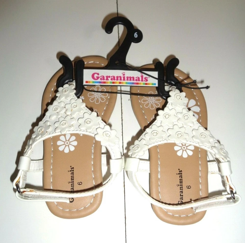 Garanimals 学步儿童 小女孩 尺寸 6 白色 花凉鞋 ~ 全新 无盒。 — 第 2/4 张图片