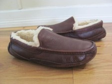 UGG SN5379 Brown Leather Sherpa Lined Slip On Slipper Loafer Men's 8M