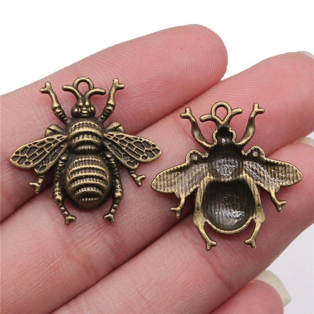 10pcs Vintage Jewelry Pendant Queen Bee Jewelry Material Jewelry