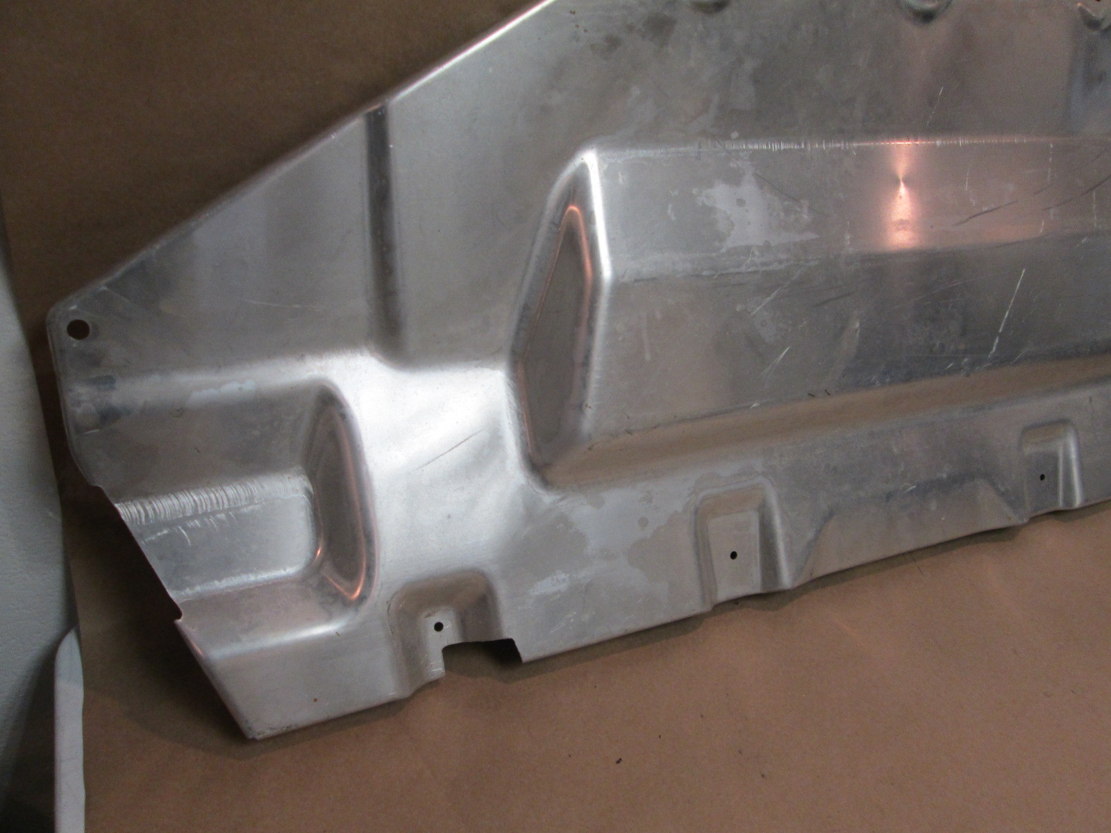 Maserati Quattroporte - Fuel Tank Panel / Shield