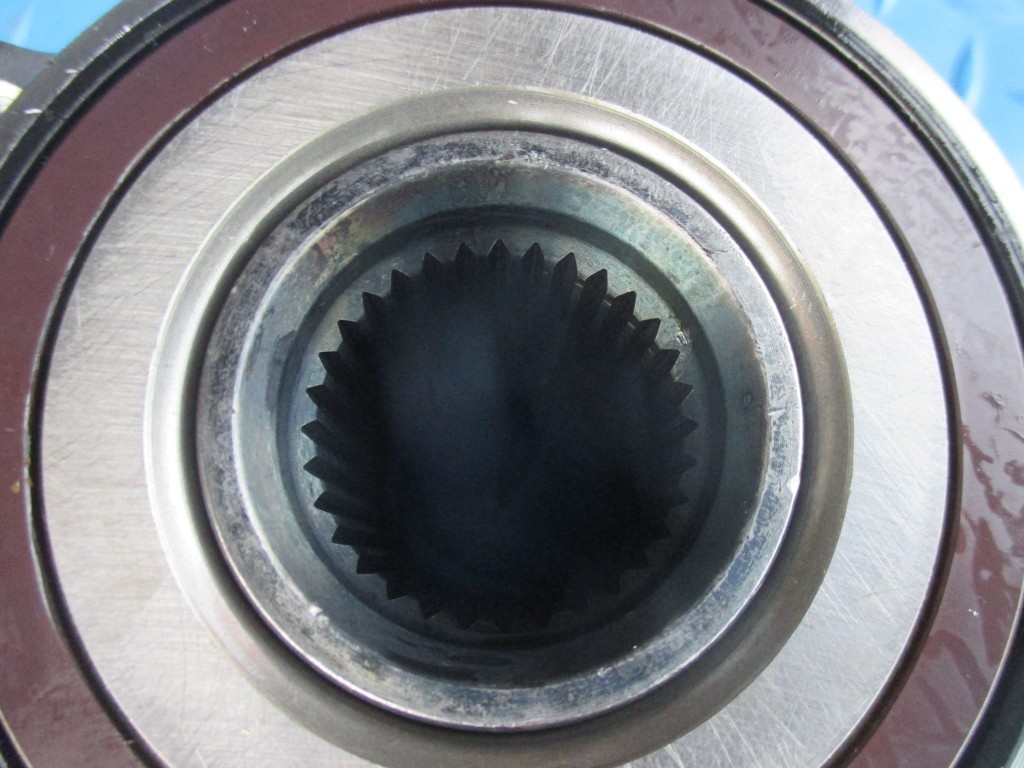 Maserati Ghibli Quattroporte rear wheel hub bearing #5173
