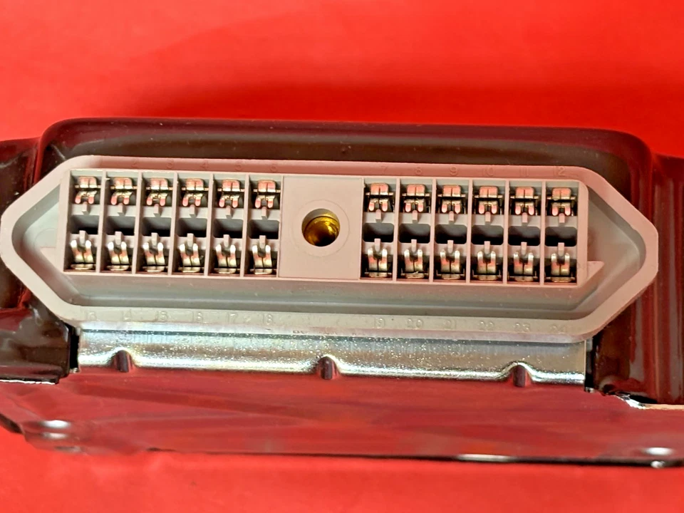 Powertrain Control Module Relay OEM Ford F78F-12B577-A - Image 2 of 4