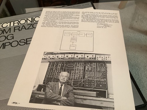 J.D ROBB Electronic Music From Razor Blades To Moog LP Folkways - Picture 4 of 5