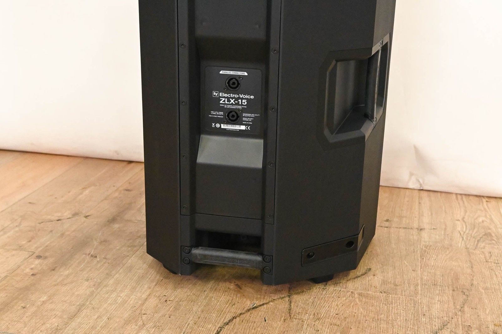 Electro-Voice (EV) ZLX115P 15" 2-Way Passive Loudspeaker CG01SLY