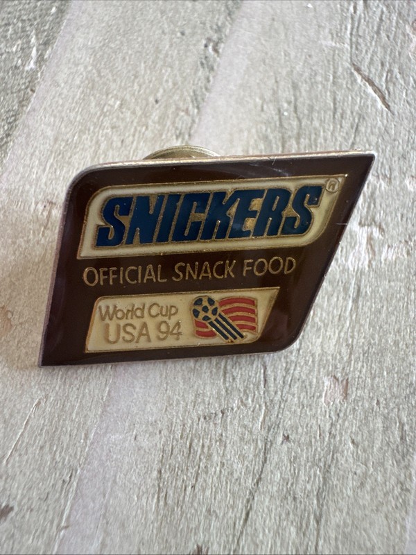 Vintage- Authentic- USA 1994 SOCCER WORLD CUP PINS - SNICKERS SPONSOR PIN