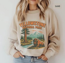 Vintage Yellowstone National Park Bison Animal Graphic Sweatshirt