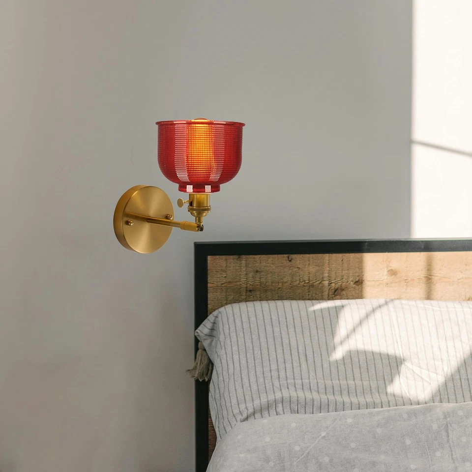 Mini lámpara de pared retro vintage de vidrio rojo pesado para granja apliques sujetadores dorados... Foto 4 de 4