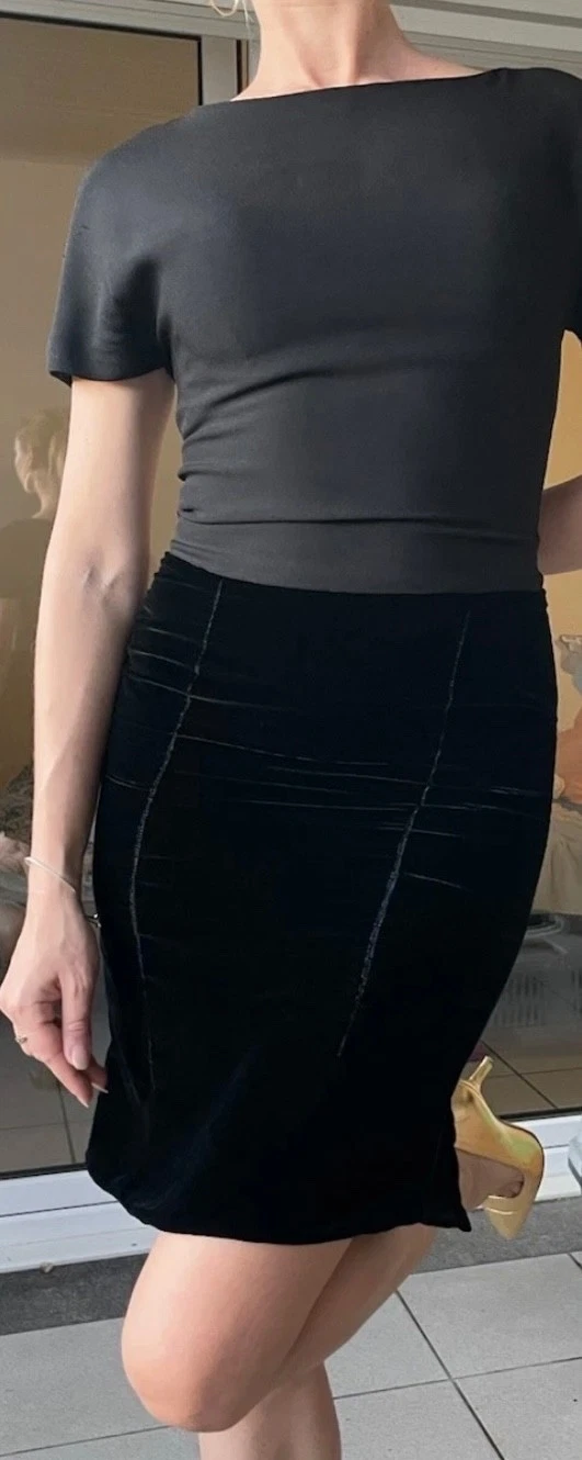 NUOVO autentico abito PRADA Little nero TG US S IT 38 VELLUTO in basso