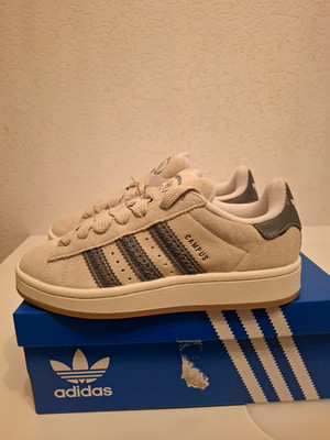 adidas Campus 00s W Damen Sneaker Wildleder Beige/Grau/Weiß Gr. 38 UK 5 JR1375