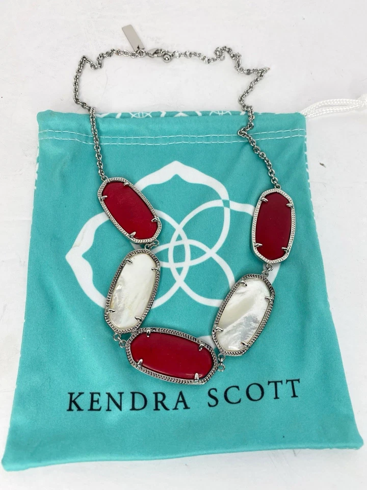 Collar Kendra Scott Valencia Rojo y Madreperla Tono Plata Difícil de Encontrar RARO Foto 2 de 4