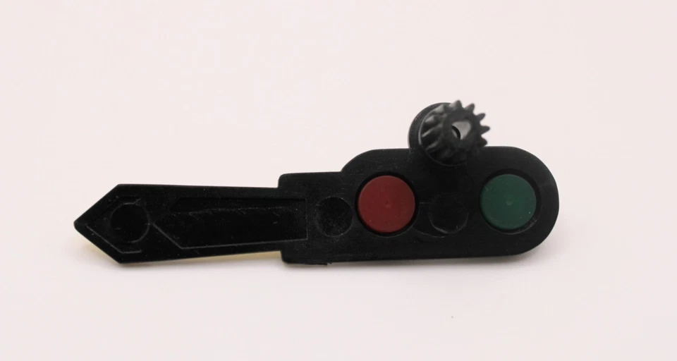 LIONEL MTH 151 SEMAPHORE ARM WITH RED & GREEN LENS. PART 151-11 NEW - Image 2 of 2