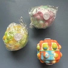 Fidget Toy Stress Ball 3D Sensory Ball Rotating Glare Push Bubble Fidget Toy