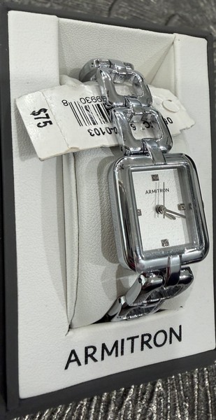 Nuevo reloj analógico para mujer Armitron Now, esfera de 17mm (D637), funciona perfecto, precio retail $32.00 3