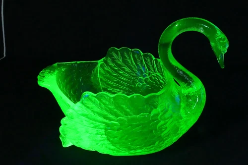Ultra Rare Green Uranium Depression Cambridge Glass Swan #1042 6 1/2" Long