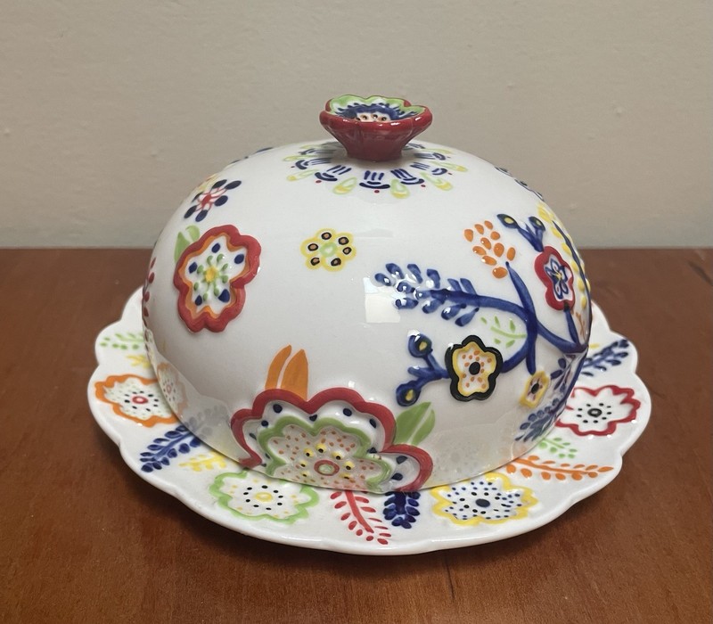 Anthropologie Floral Round Embossed Butter Dish Domed Discontinued 2 Piece Lid