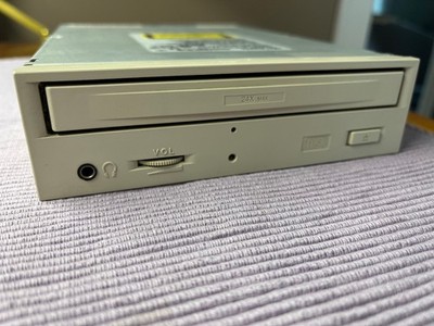 Mitsumi CRMC-FX240S CD ROM Drive IDE used, clean
