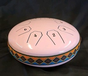 TONGUE DRUM 8" 8 NOTE NO MALLETS - Nice Piece Design Around Border