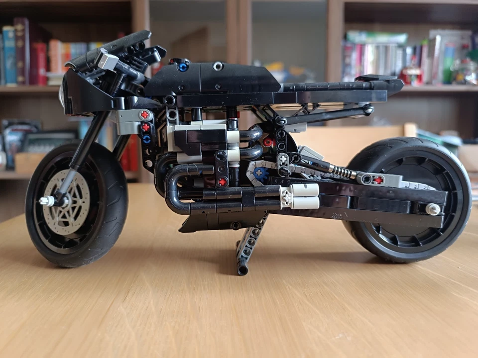 LEGO Technic 42155 The Batman - Batcycle, photo 4 of 4