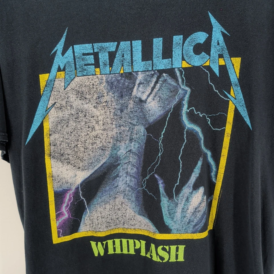 Camiseta Preta Vintage Anos 80 Bravado Metallica Whiplash Gola Redonda Gráfica - Imagem 3 de 4