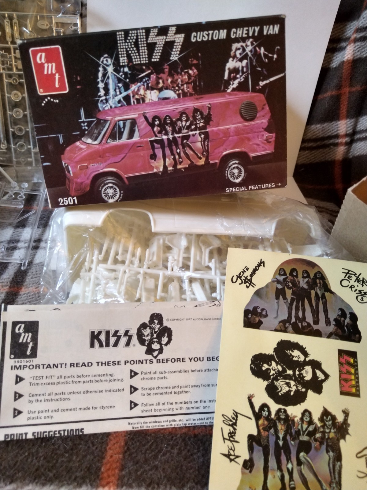 VTG 1977 AMT KISS Custom Chevy Van Plastic Model Kit New Open Box NICE!