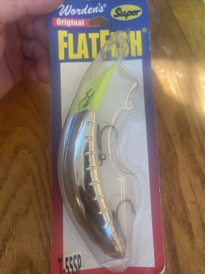 Vintage Wordens T-55SP Flatfish. New Old Stock. MSCH Chrome Chartreuse - Image 2 of 4