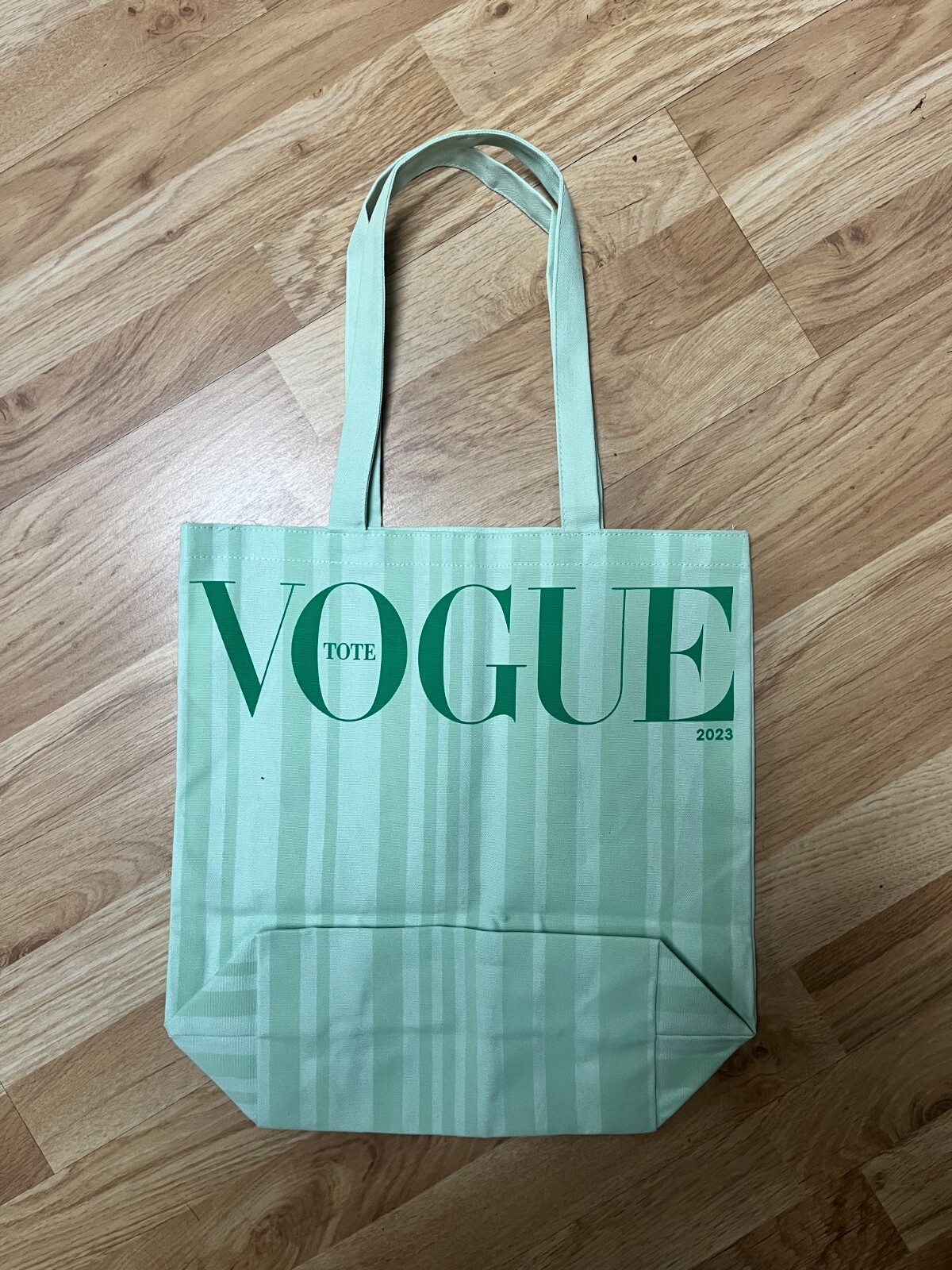 2023 Vogue Green Striped Canvas Fashion Tote Bag Brand New