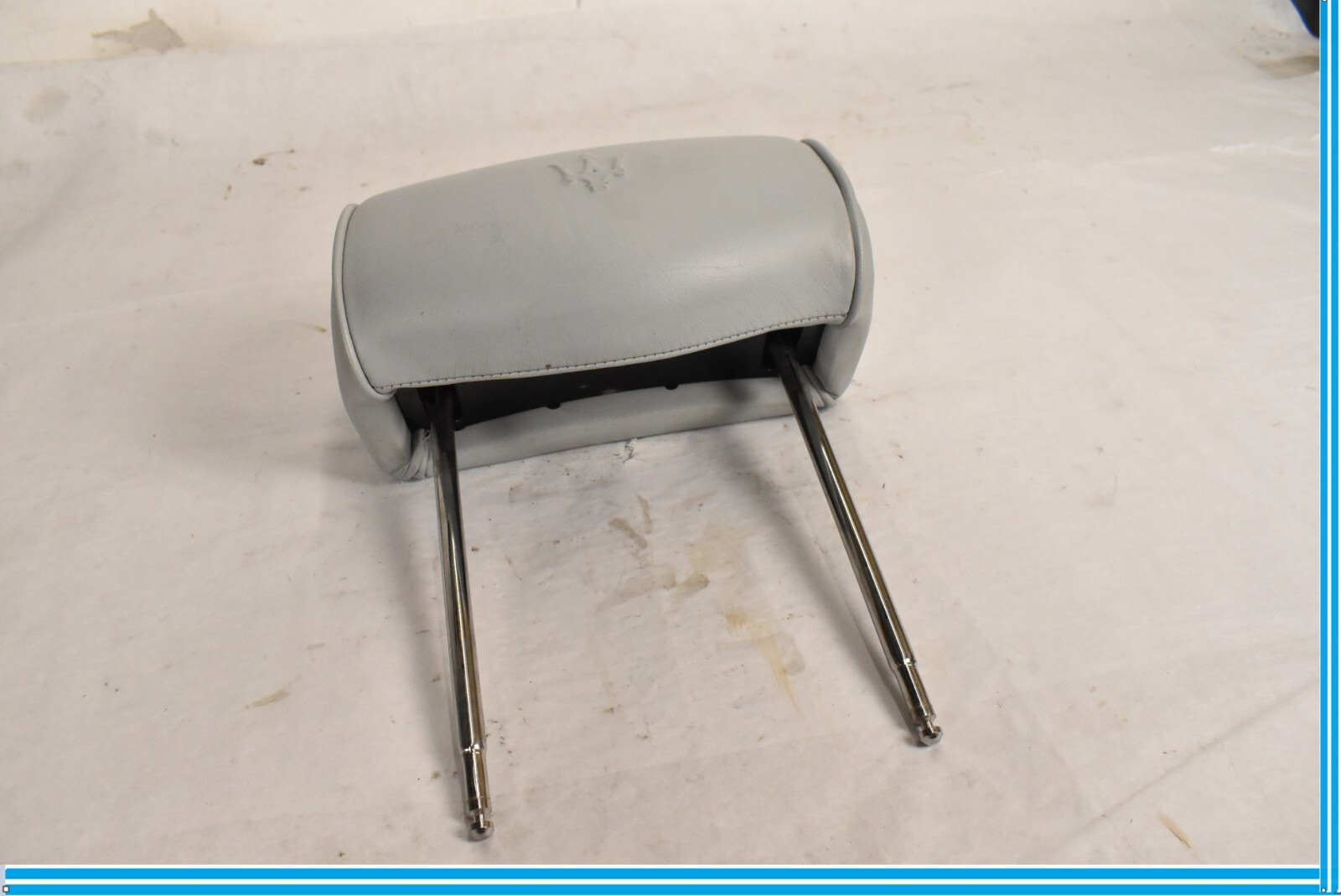 Maserati Quattroporte 2004-2008 Front Left Headrest Gray