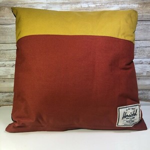 herschel pillow