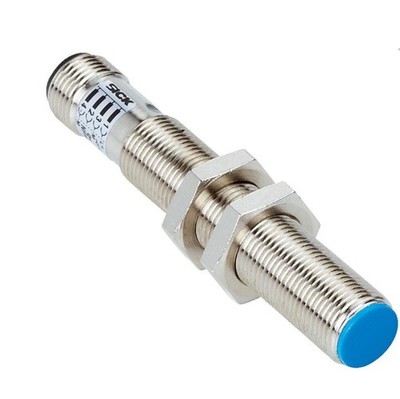    IM12-02BPO-ZW1 Cylindrical thread design, PNP, New #pq