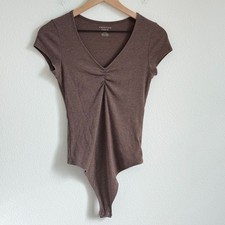 American Eagle Brown Ribbed Bodysuit S Cinched V Neck Clean Girl Minimalist