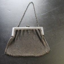 Vintage Chain Mail Mesh Coin Purse with Kiss Clasp