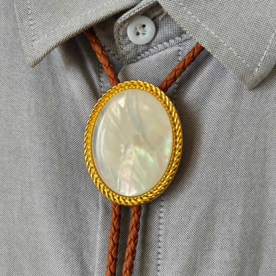 Vintage Mother of Pearl Western Cowboy Bolo Tie Mens Wedding Necklace - Изображение 3 из 4