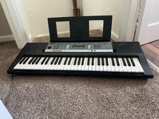 Yamaha YPT-240 61-Key Portable Keyboard - [Condition: Excellent]